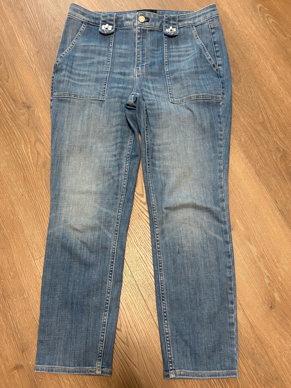 White House Black Market High-Rise Cropped Jeans with silver turn-Lock - Picture 4 of 4
